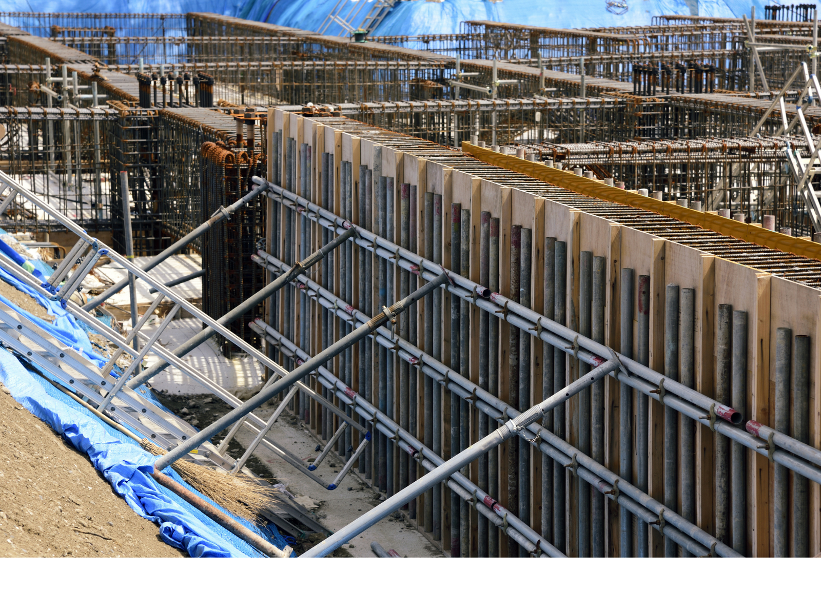 Shuttering Services